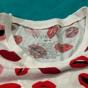 Lipstick shirt 💋💋